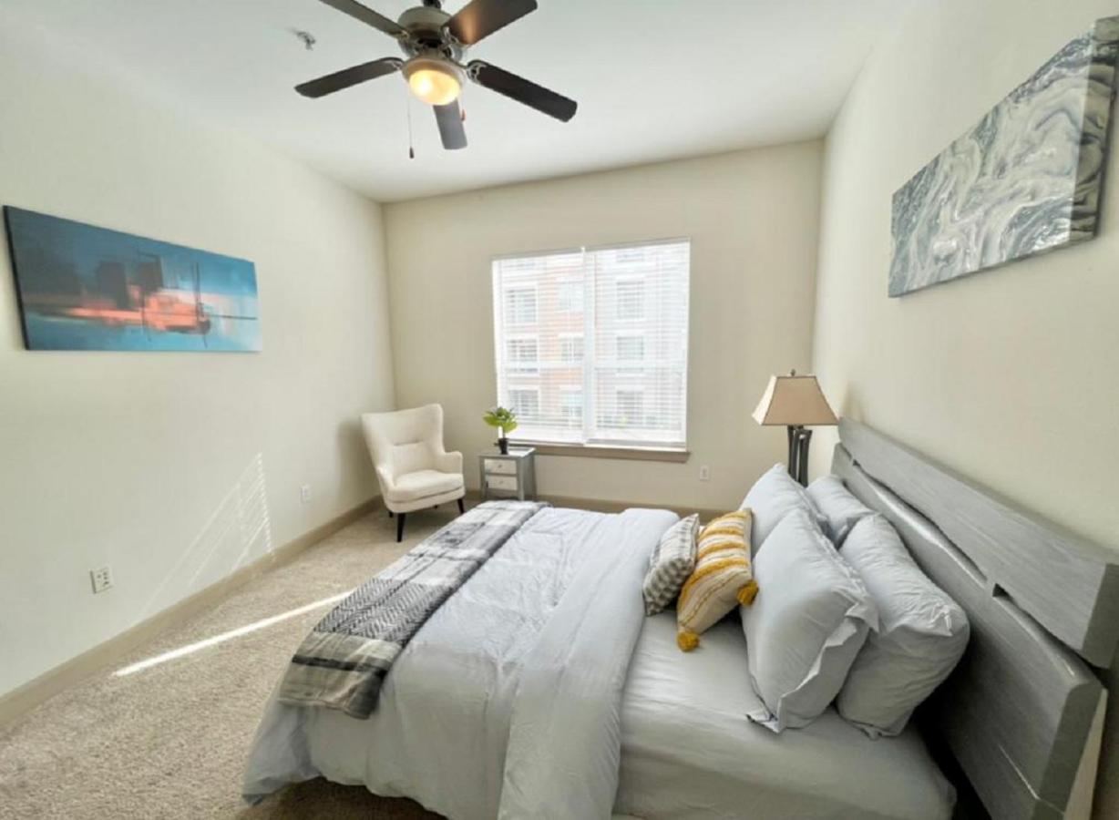 Elegant 1Br Ideal For Long Term Stay Houston Esterno foto